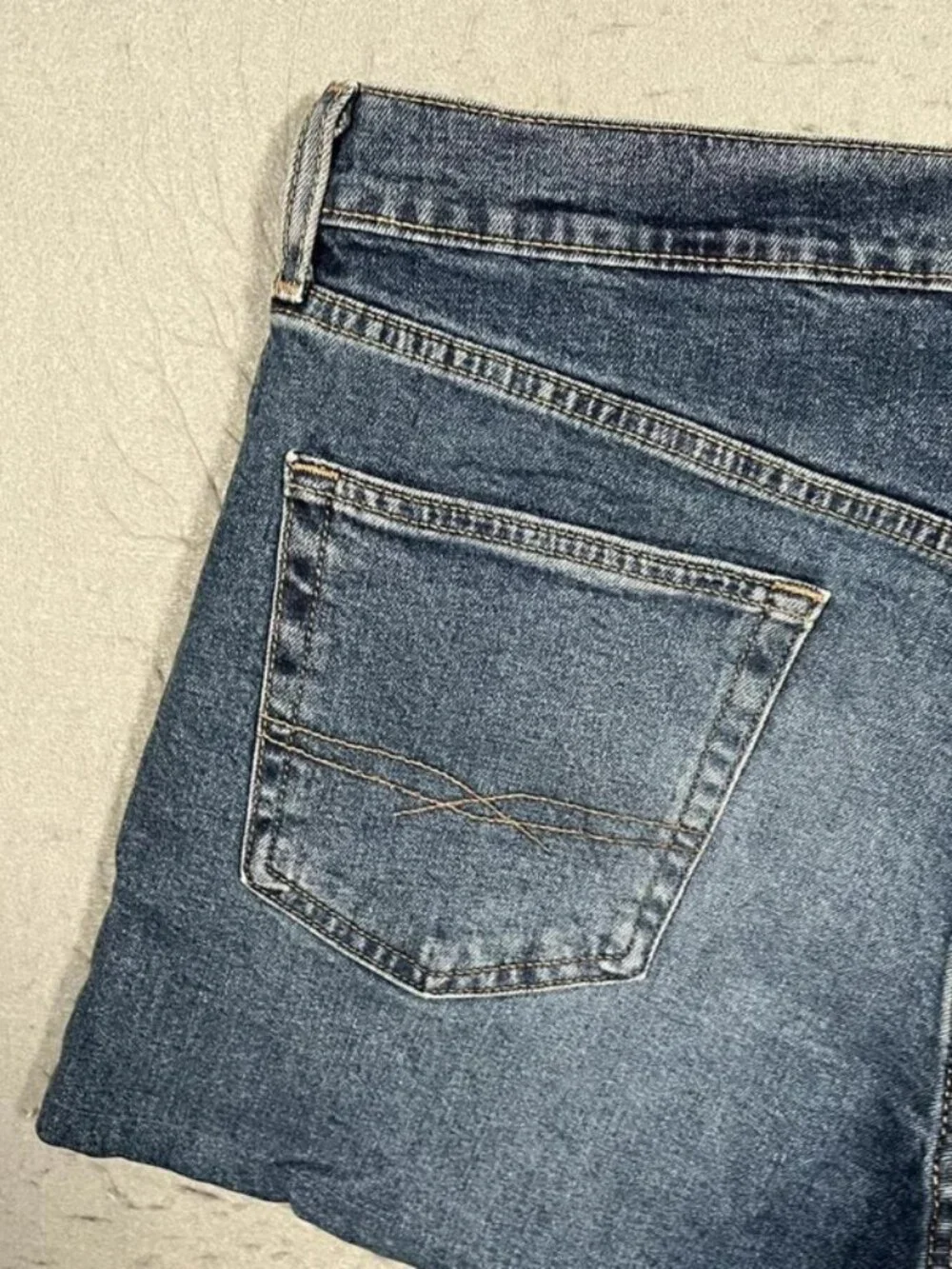Levi’s Signature Blue Cropped Denim Shorts W34 I4